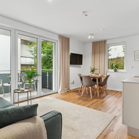 Deluxe Apartment In Bielefeld City Mit Parkplatz Und Balkon Bagian luar foto
