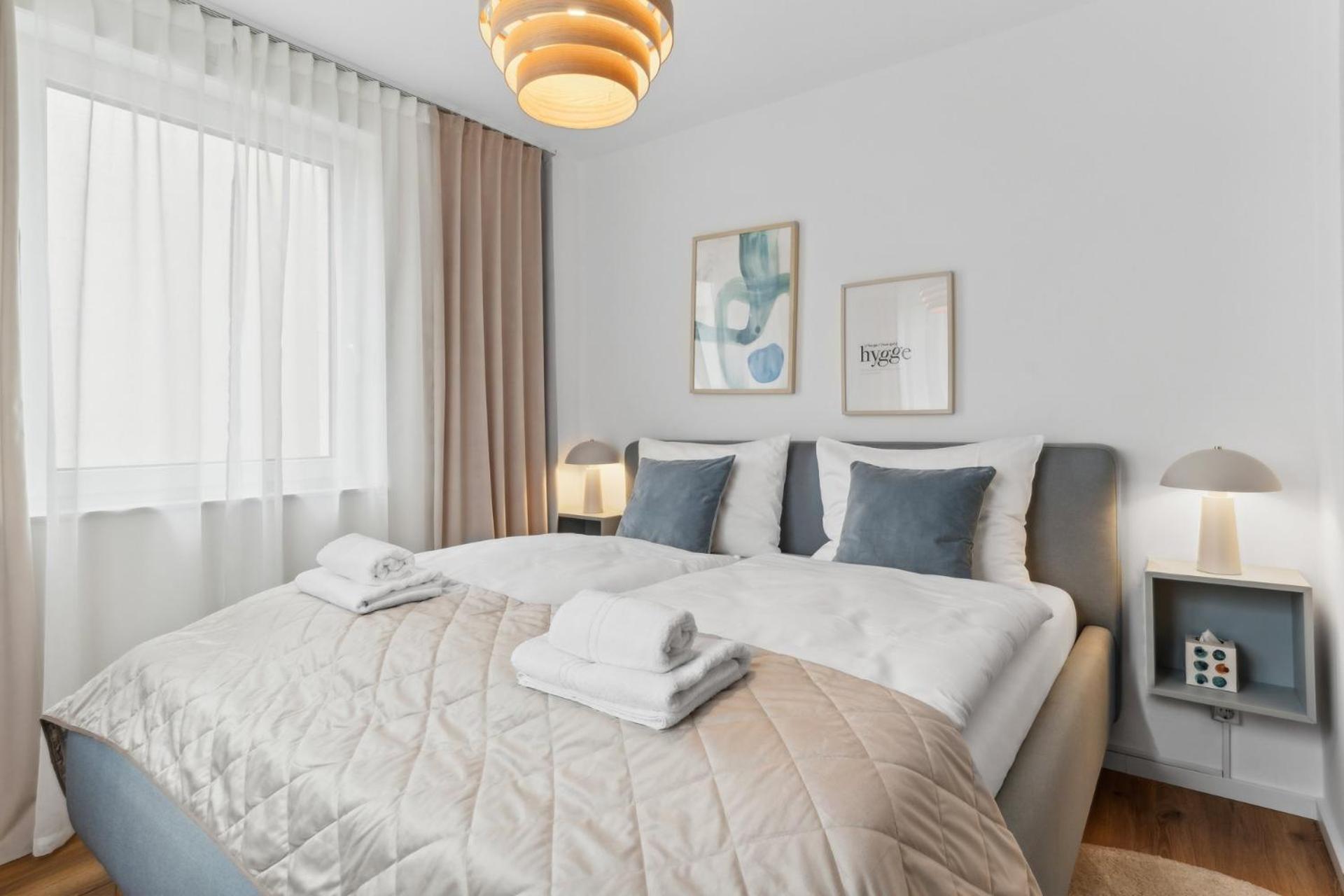 Deluxe Apartment In Bielefeld City Mit Parkplatz Und Balkon Bagian luar foto